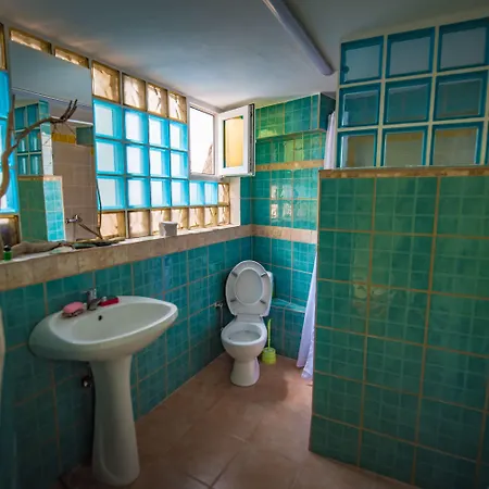 Mountain Tale Hostel *