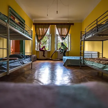 Hostel Mountain Tale Brasov