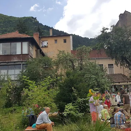 Mountain Tale Hostel *